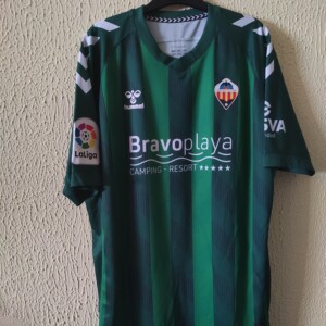 CD Castellon - 22 Joseba Muguruza