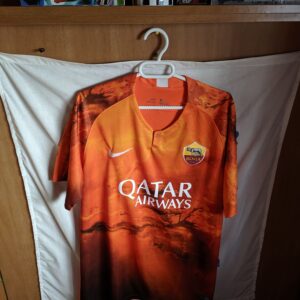 (Replica) AS Roma