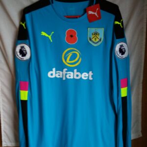 Nueva - Burnley FC - 1 Tom Heaton - player issue