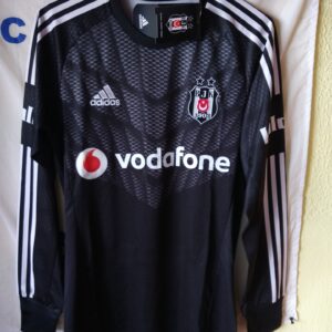 Nueva - Besiktas (Turquia)