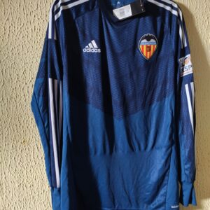 Nueva y Player Issue - Valencia CF