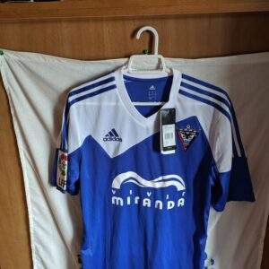 Nueva y Player Issue - CD Mirandes - (varios dorsales a elegir)