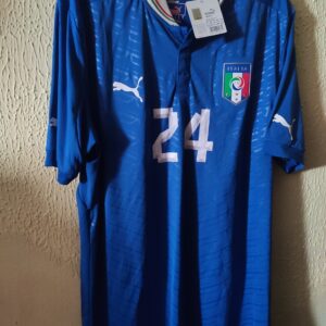 Nueva y Player Issue - Seleccion de Italia - dorsal 24