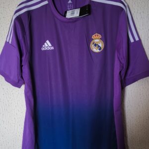 Nueva y Player Issue - Real Madrid CF