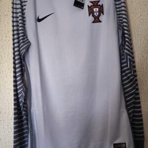 Nueva y Player Issue - Seleccion de Portugal