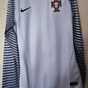 Nueva y Player Issue - Seleccion de Portugal