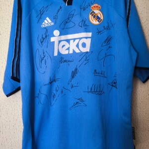 Match Worn y firmada - Real Madrid CF - 7 Raul Gonzalez Blanco