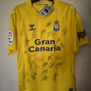 Nueva - UD Las Palmas - UDLP - firmada por la plantilla