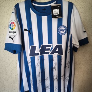 Nueva - Deportivo Alaves - firmada por la plantilla