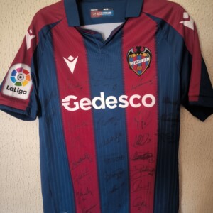 Levante UD - firmada por la plantilla