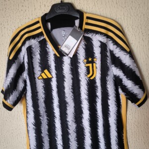 Nueva - Juventus de Turin - Juve - player issue