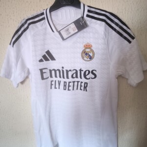 Nueva - Real Madrid CF - player version authentic