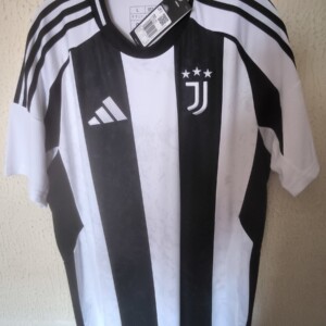 Nueva - Juventus de Turin - Juve