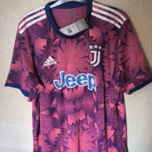 Nueva - Juventus de Turin - Juve - player issue